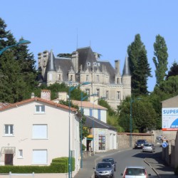 Château des Cèdres, Rue Clémenceau à la Tardière